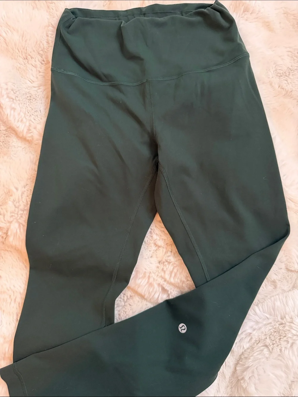 Lululemon Wunder under size 6 forest green